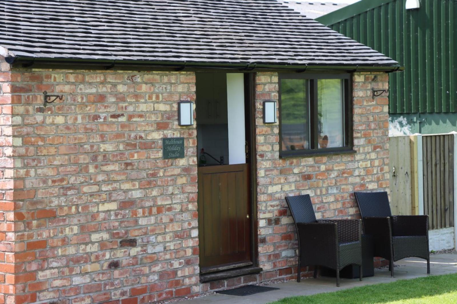 Malthouse Farm Cottage Studio Dilhorne Экстерьер фото