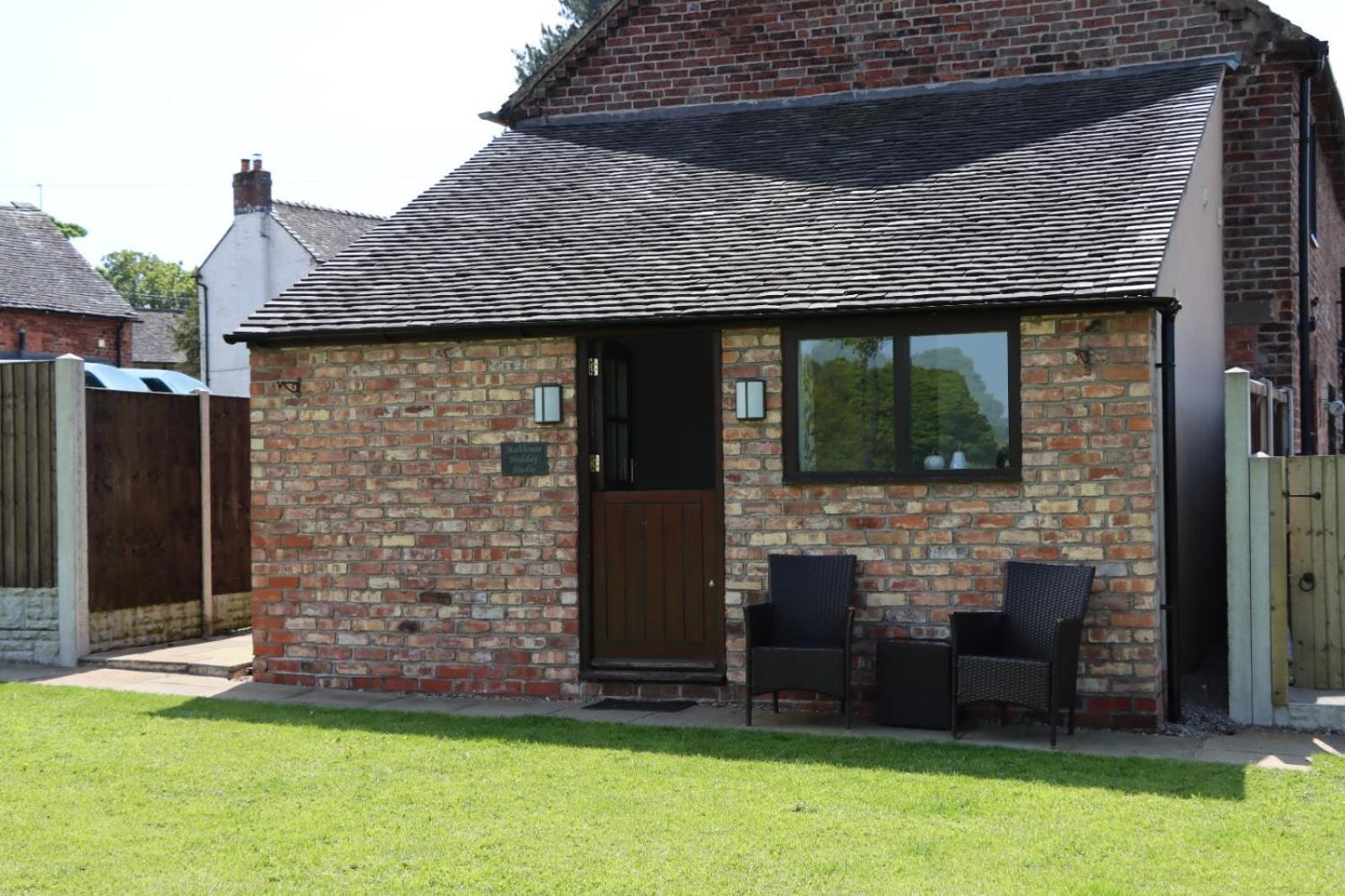 Malthouse Farm Cottage Studio Dilhorne Экстерьер фото
